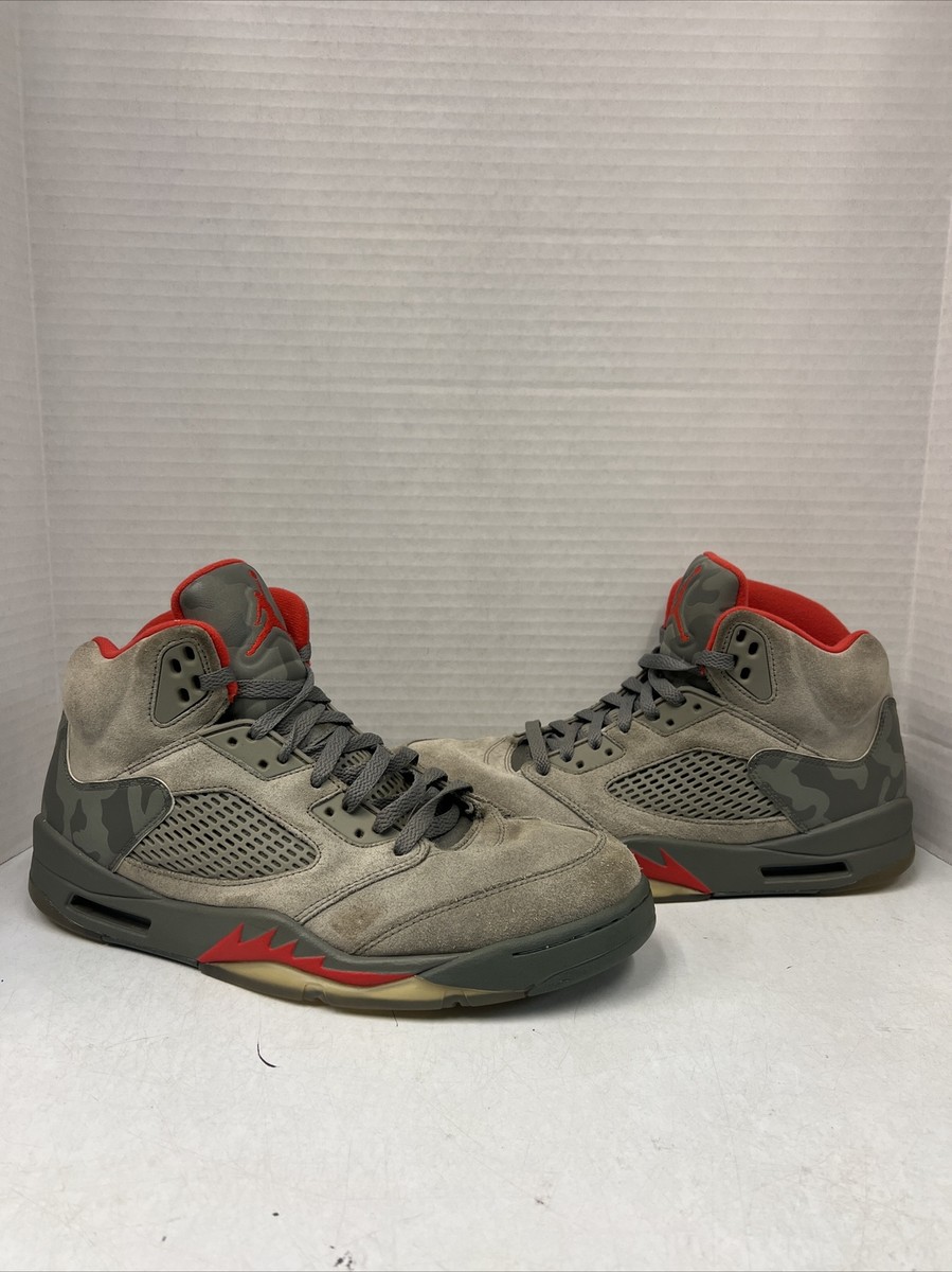 シューズ(男性用) NIKE AIR JORDAN 5 RETRO CAMO Air Jordan 5 Retro Men's Shoes Size 8.5 Camo Gray
