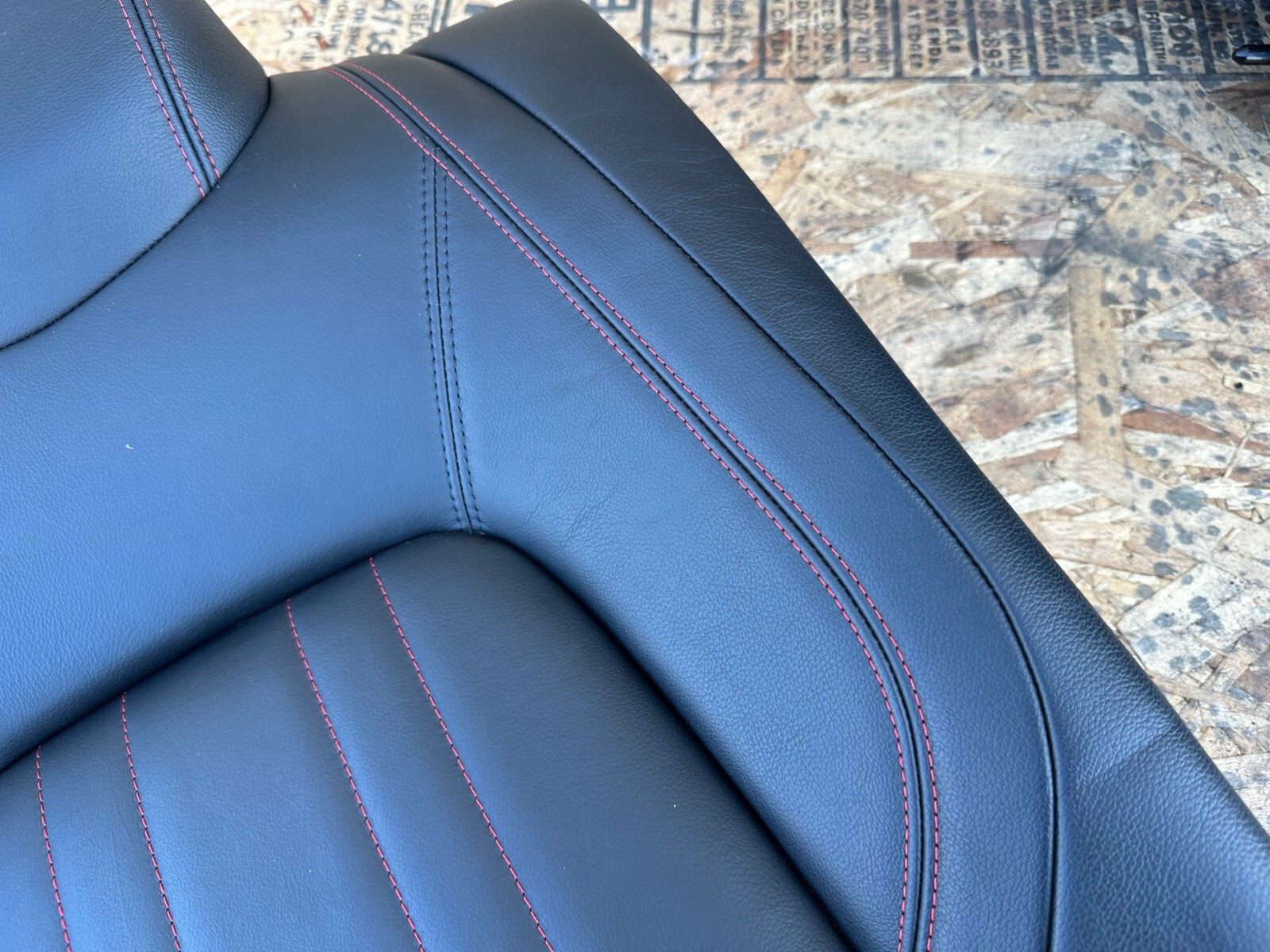 REAR RIGHT TOP UPPER SEAT CUSHION W/RED STITCHING 74K 14-20 MASERATI GHIBLI Q4