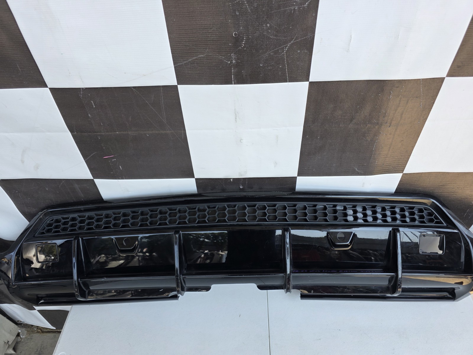 2018  - 2025 Lamborghini Urus Rear Bumper Lower Diffuser Used Oem 4ML807539