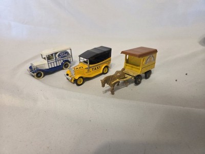Mixed Lot of 3 Vintage Lledo Days Gone Diecast Vehicles Ford, Taxi, Bakery