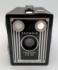 Kodak 1946 Brownie Target Six-20 Box Camera EX