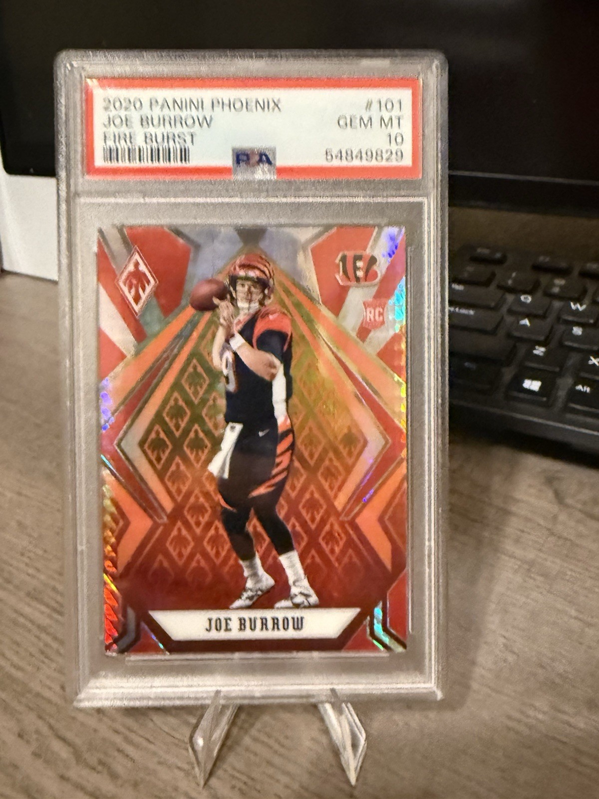 Panini Phoenix 2020 Joe Burrow Rookie Fire Burst #101 Bengals PSA 10