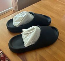 Adidas Yeezy Slides