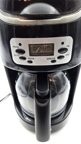 Bella Programable Coffe maker- 12 cups model CM4210 - Picture 3 of 6