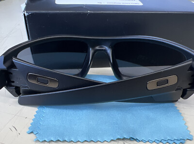 OAKLEY GasCan [03-473] Sunglasses with Original Box-No Case