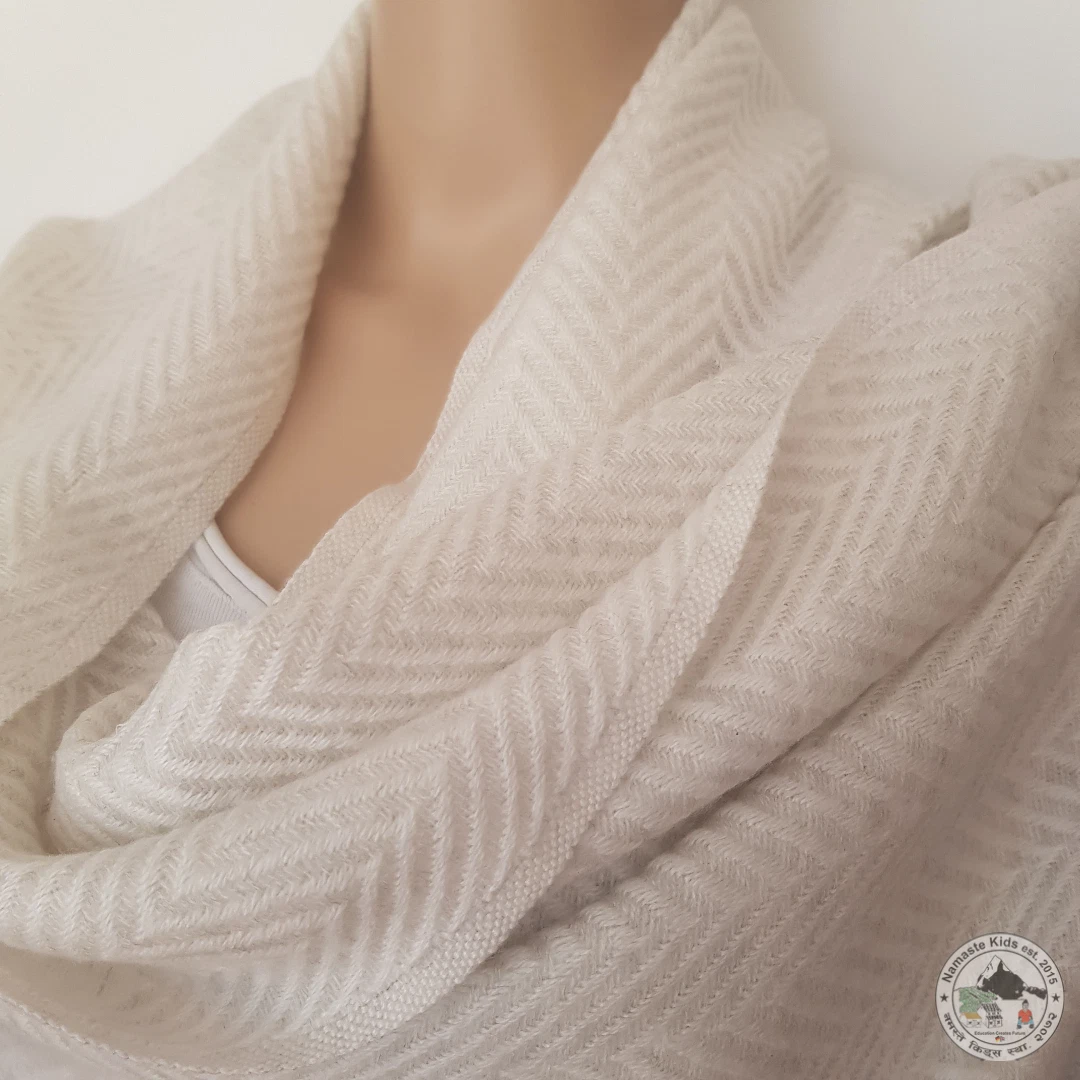 Scarf "Lohajara" Handcrafted From Nepal, Stole, Wool Scarf, Warm Winter Scarf