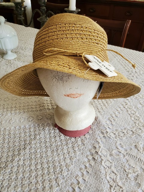 nine west packable hat