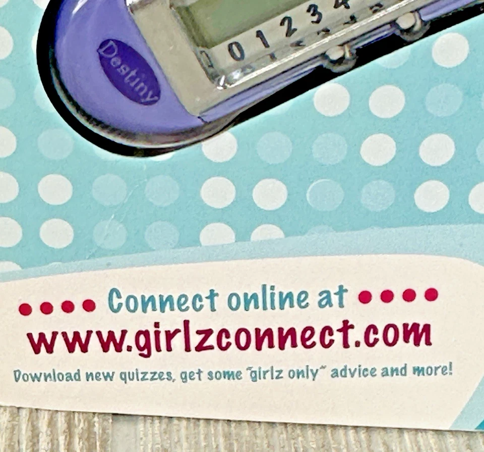 NUEVO Girlz Connect Destiny Quiz Dispositivo Juguete USB Alarma Horóscopo Stylus Collar Foto 2 de 4