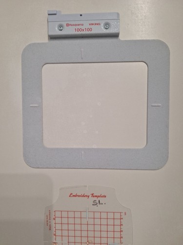 HUSQVARNA VIKING Lot Of 4 Embroidery Hoops 240x150 120x120 100x100 + Training CD - Picture 9 of 10