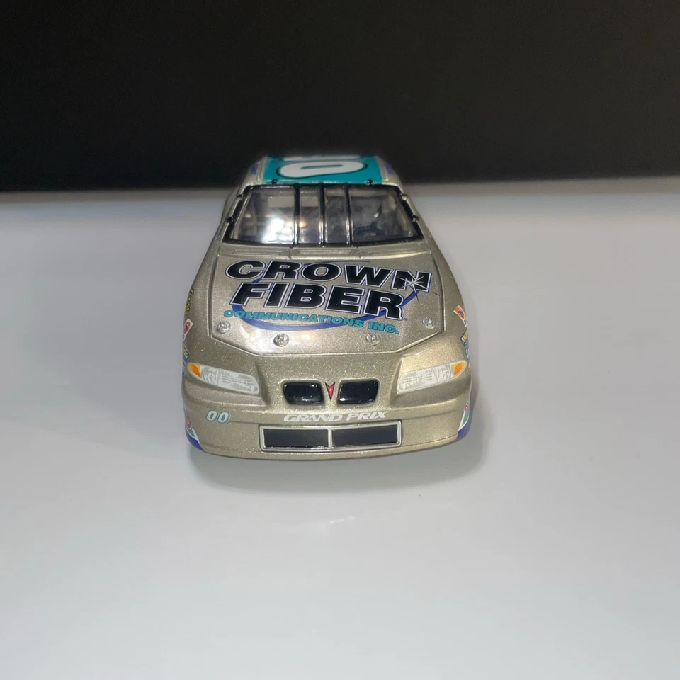 Action 1/24 Scale W249930407 - Pontiac 1999 NASCAR #00 Buckshot Jones - Image 3 of 4