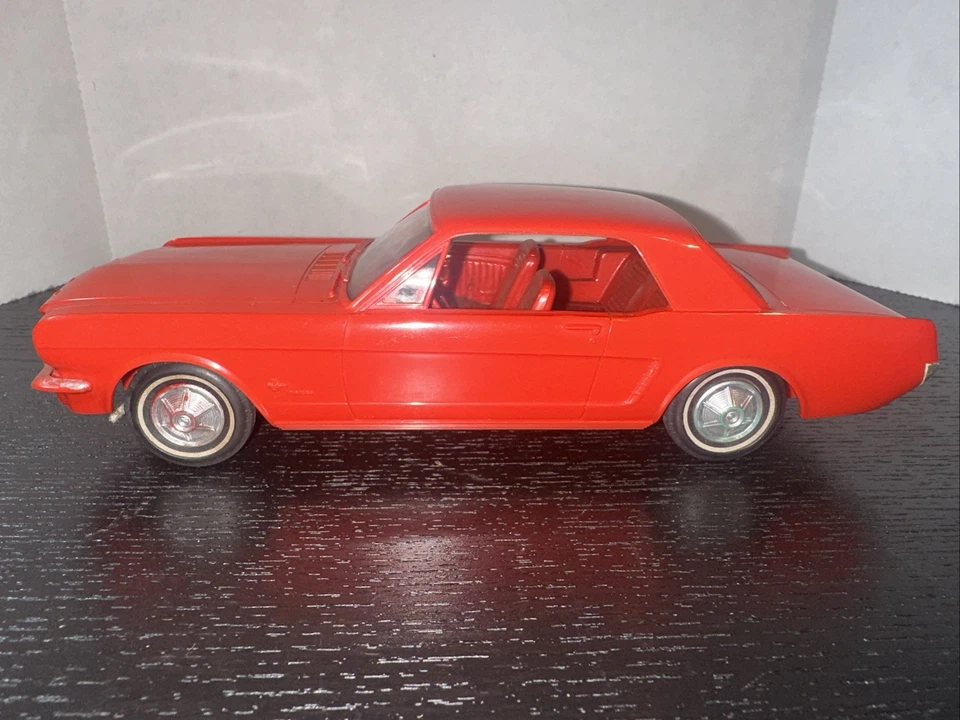 AMT 1965 Ford Mustang 2 DRHT Dealer Promo Model Car - Image 2 of 4