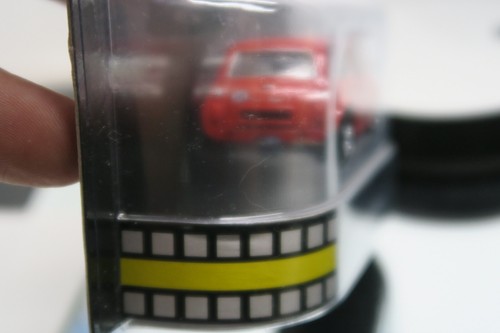 2013 HOT WHEELS RETRO ENTERTAINMENT ITALIAN JOB MORRIS MINI IN RED W/ RR'S! - Picture 7 of 13