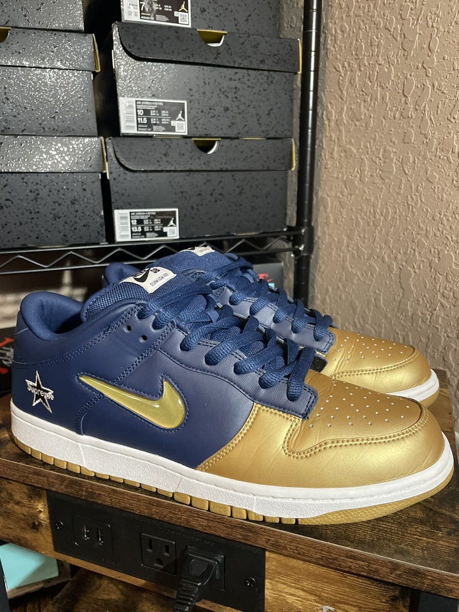 Sportswear Nike Sb Dunk Low Supreme Jewel Nike SB Dunk Low QS