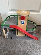 BRIO Parking Garage (33204)  Multi Storey - No Cars