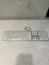 Apple A1243 USB Wired Standard Keypad - White