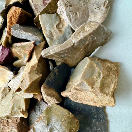 Flint Rock Cores Flakes Survival Steel Striker Firestarter 1 +lb Knapping - Picture 7 of 8