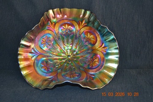 Dugan carnival glass Flowers & Frames crimped tri-corner bowl---amethyst