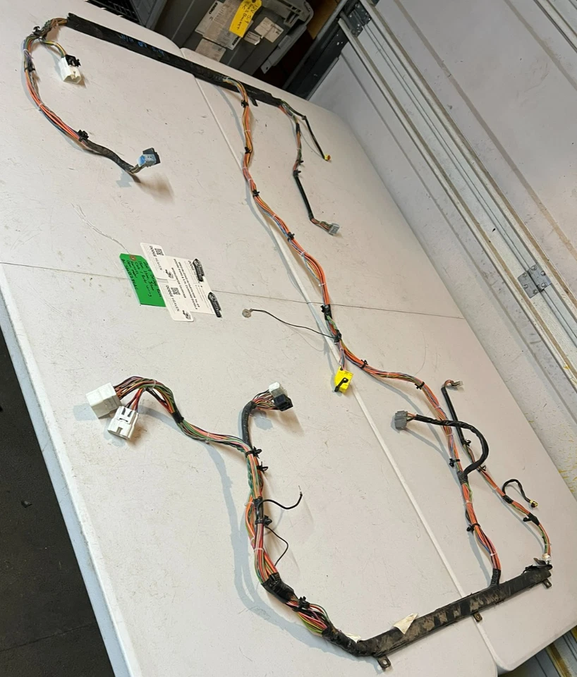 Arnés de cableado de cabina/cuerpo OEM 2007 Dodge Ram 1500 2500 3500 56055784AC Foto 3 de 4