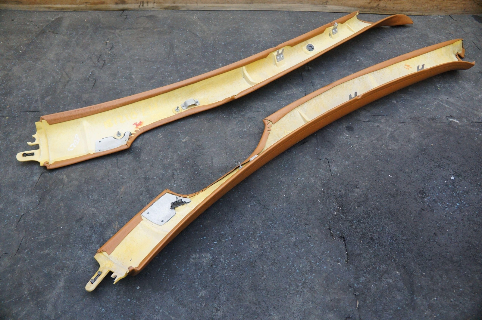 Set 2 A Pillar Windshield Pillar Trim Brown Leather 84542912 Ferrari FF 2011-16