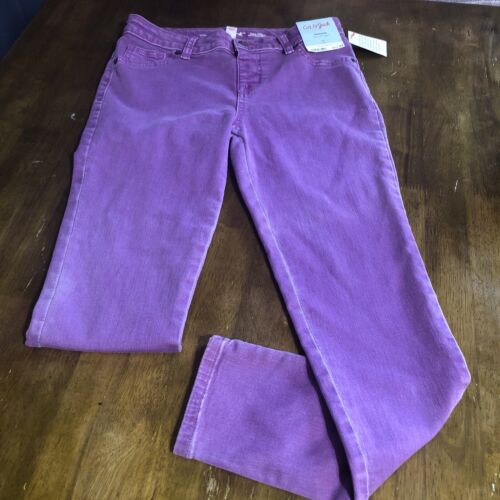 Girls Jeggings Size 12 Cat and Jack Medium Wash. New With Tags. Super Stretch