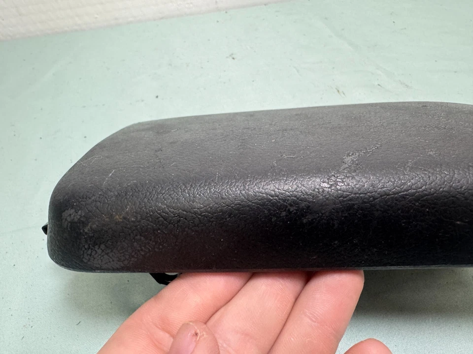 94-97 Nissan Pathfinder D21 Pickup Center Console Floor Armrest Lid Top Black - Image 3 of 4