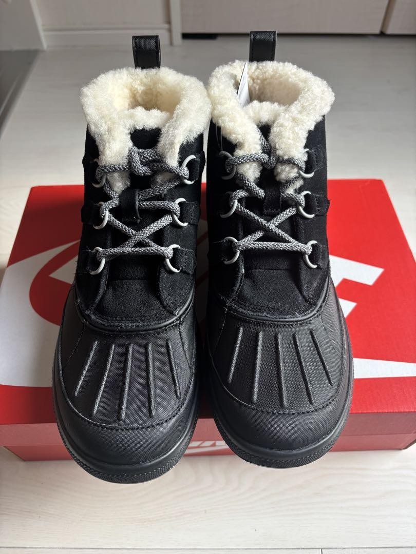 nike woodside chukka boots