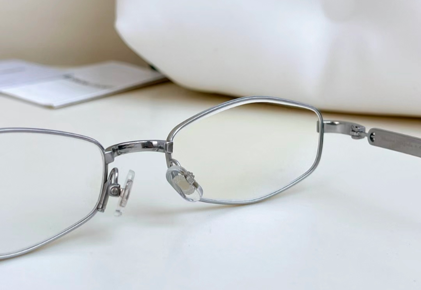 Gentle Monster Maison Margiela MM218 02 Sunglasses Silver/Clear