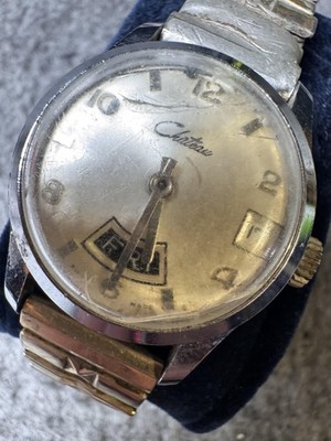 Vintage Chateau Day-Date Watch Mens Analog Expansion Band Base Metal Silver Tone