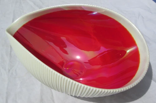 Murano Studio Glass Bowl Sea Shell Ivory Iridescent Red Italy