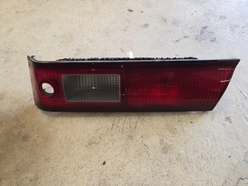 1997 1998 1999 Toyota Camry Tail Light Inner Right Passenger OEM W/ lamp Harness