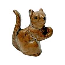 SQUIRREL Kimble Ceramic Mold Handpainted Brown Acorn Miniature #K-34 Minature