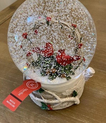 Martha Stewart Cardinal Musical Snow Globe - Picture 4 of 5