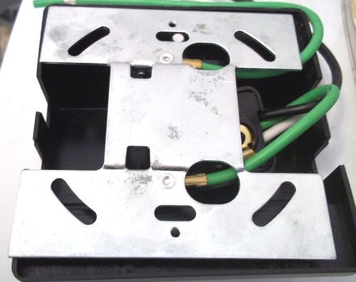 1 connettore lineare binario Hampton Bay TglBults/WireNuts con 6 bianchi/4 neri a sinistra - Foto 4 di 6