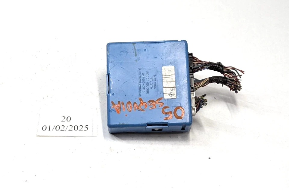 2005 Toyota Sequoia Multiplex Network Body Control Module 89221-0C080 - Image 2 of 4