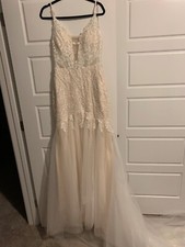 HEBEOS wedding dress. Size 12. Brand new. Never been worn.