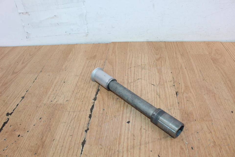 Передняя ось 2006 Suzuki GSXR1300R Hayabusa - Изображение 2 из 4