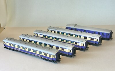 HO Express Passenger Train, 5-Cars w/Lights, “Rheingold HO Express Passenger Train, 5-Cars w/Lights, “Rheingold