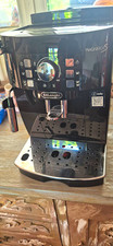 De'Longhi Magnifica S Kaffeevollautomat schwarz mit Milchaufschäumer, Bohnen