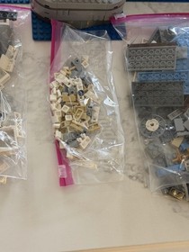 LEGO Creator: London Tower Bridge (10214) RETIRED Incomplete