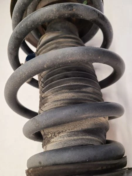 CHEVROLET IMPALA 2016-2020 Passenger Right Strut Front 23390192 - Image 3 of 4