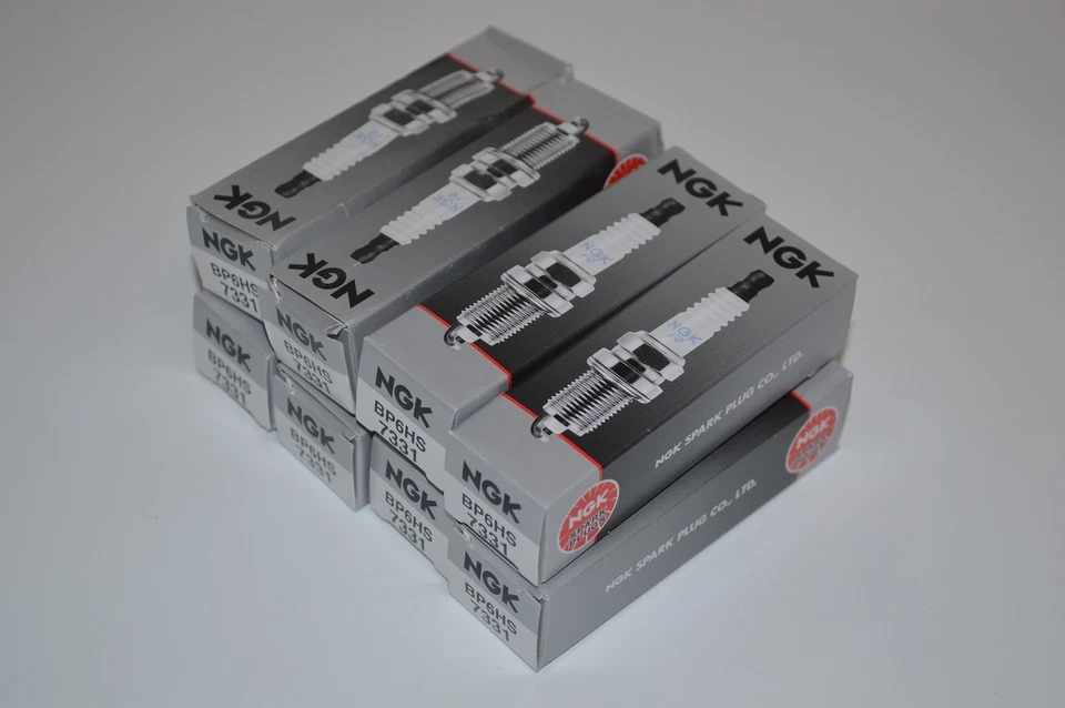 Bujía estándar Yamaha YF60 1986-1987 4 dedos NGK | BP6HS | 7331 | Juego de 10 Foto 3 de 3