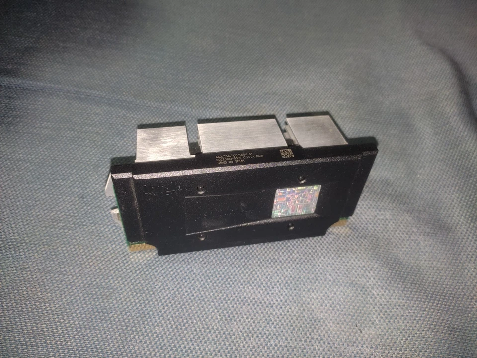 Intel Pentium III 650MHz Slot 1 Coppermine CPU Retro SL3XK - Immagine 3 di 4