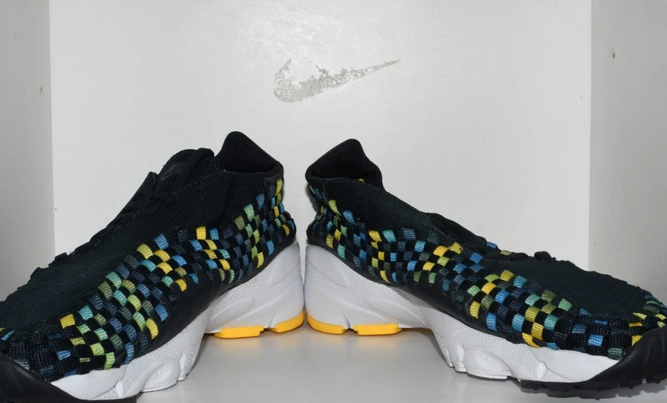 NIKE AIR FOOTSCAPE WOVEN NM MENS SPORTSWEAR SHOES - MENS SIZE  9 - Image 3 of 4