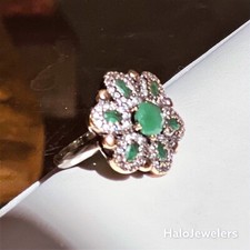Handmade Vintage 925 Sterling Silver Flower Shaped Emerald Stone Women's Ring