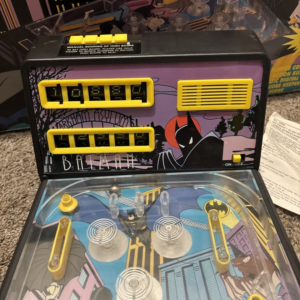 Batman Animated Series Playtime Tabletop Pinball Game 1993 - Electronic w/box - Image 2 of 4