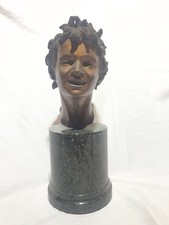 Busto in bronzo su base marmo scultura classica firmata V.C.