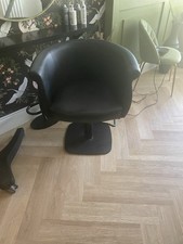 Black Salon Chair For Hairdressing Lift, Swivel, Liftable Seat Cushion.