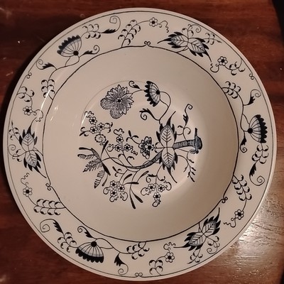 Royal China Doorn 10 Inch  Serving Bowl Blue And White