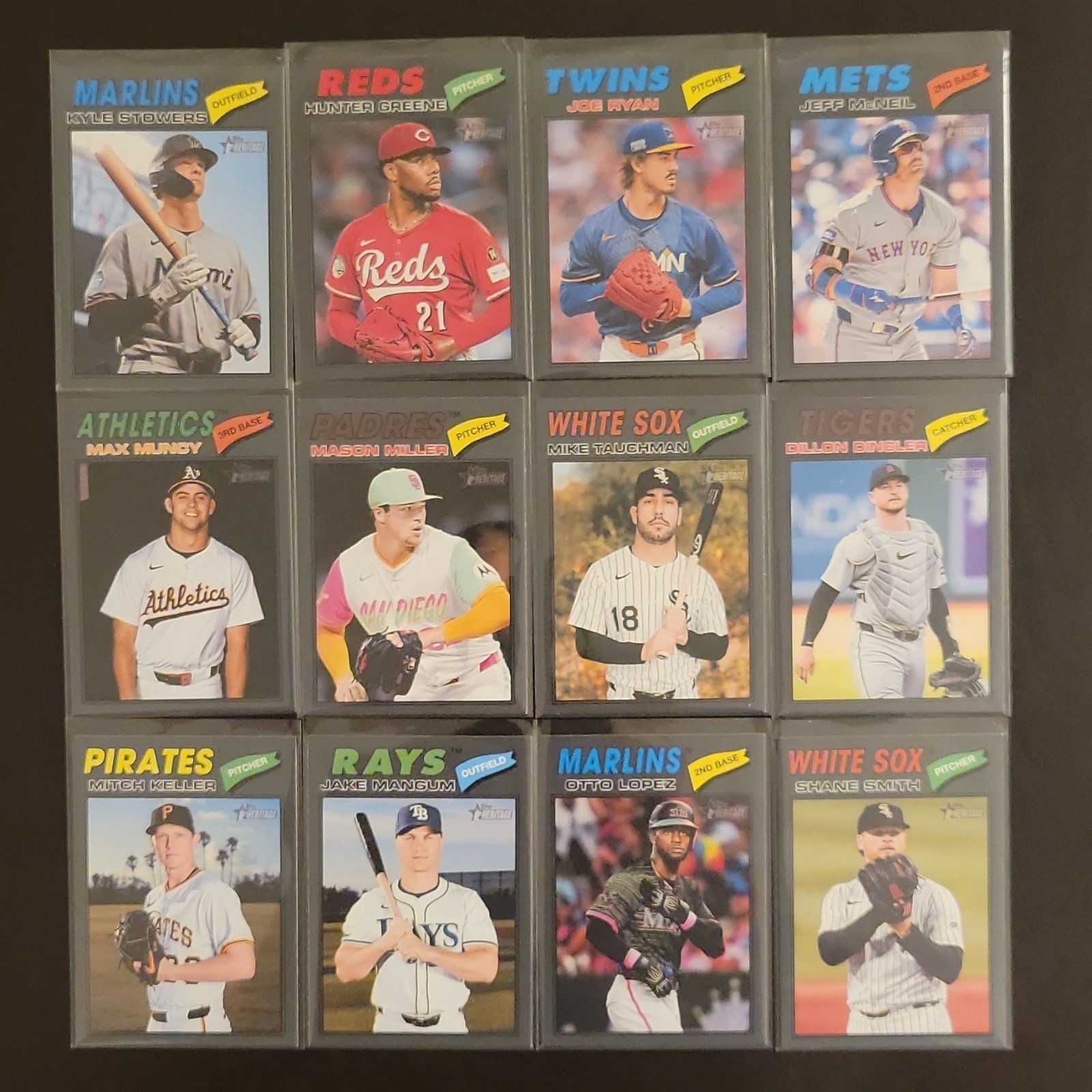 2026 Topps Heritage Dark Gray Parallel Card Lot.