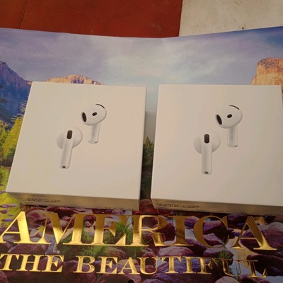 Apple Air pods 4